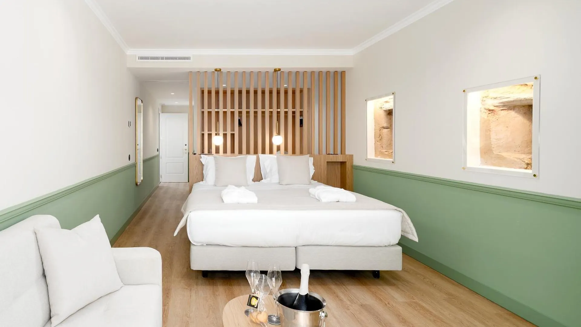 Agua Hotels Lagos Bay 4*,